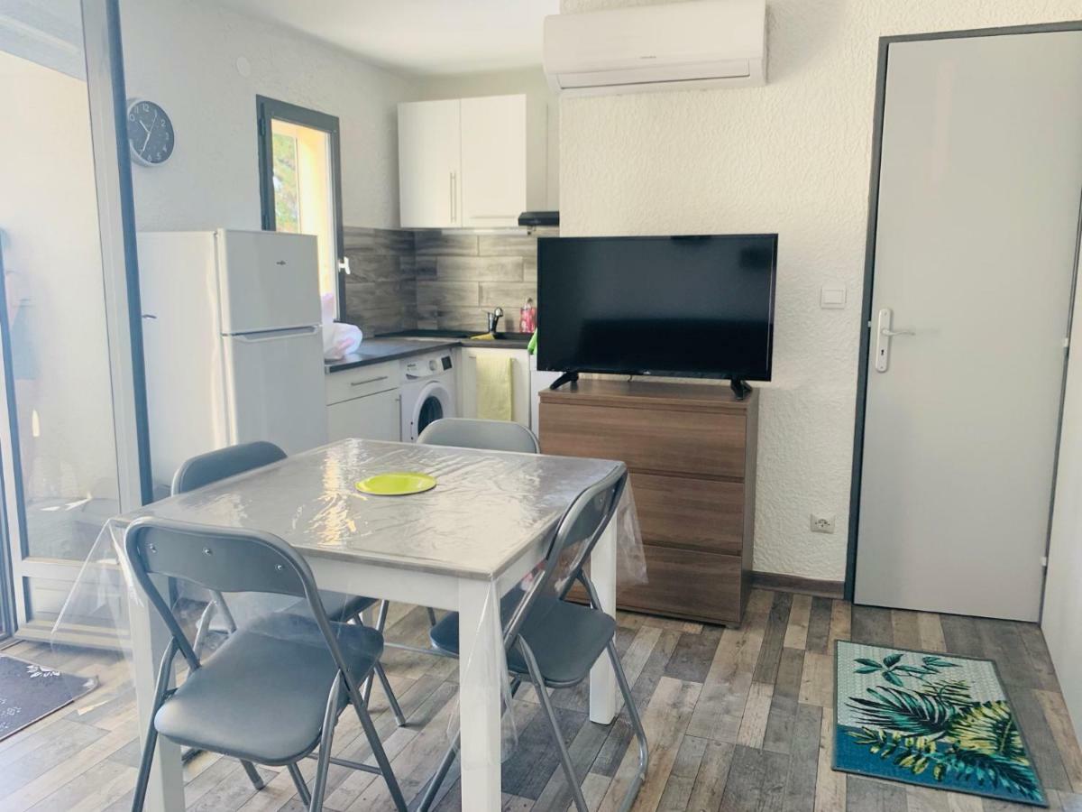 La Pinede Apartment *